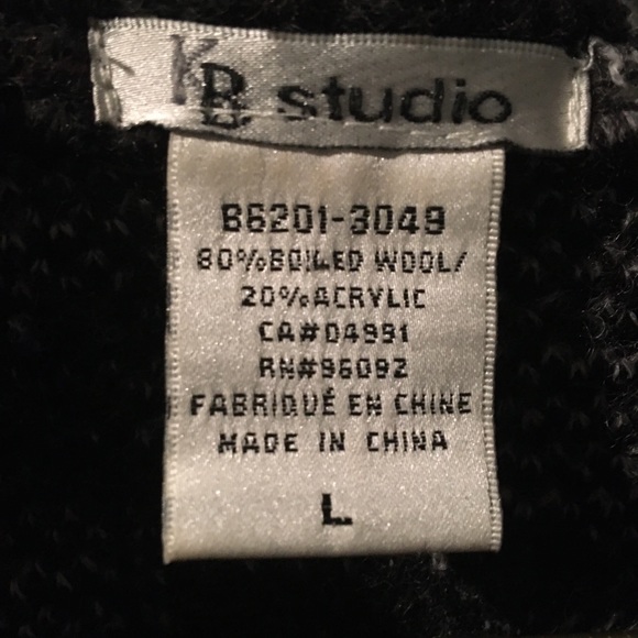 Thick grey abstract wool wrap coat with tie, trench coatigan w/ pockets - WARM! - Picture 4 of 4